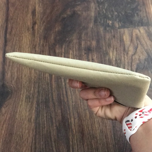 Cosmetic Pouch ( 7 in x 4 in) - Picture 4 of 6